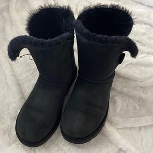 UGGS Bailey Button Boots size 8